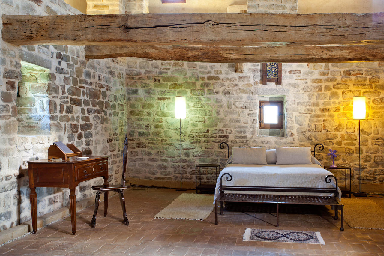 Castello Di Magrano Carbonesca Room photo