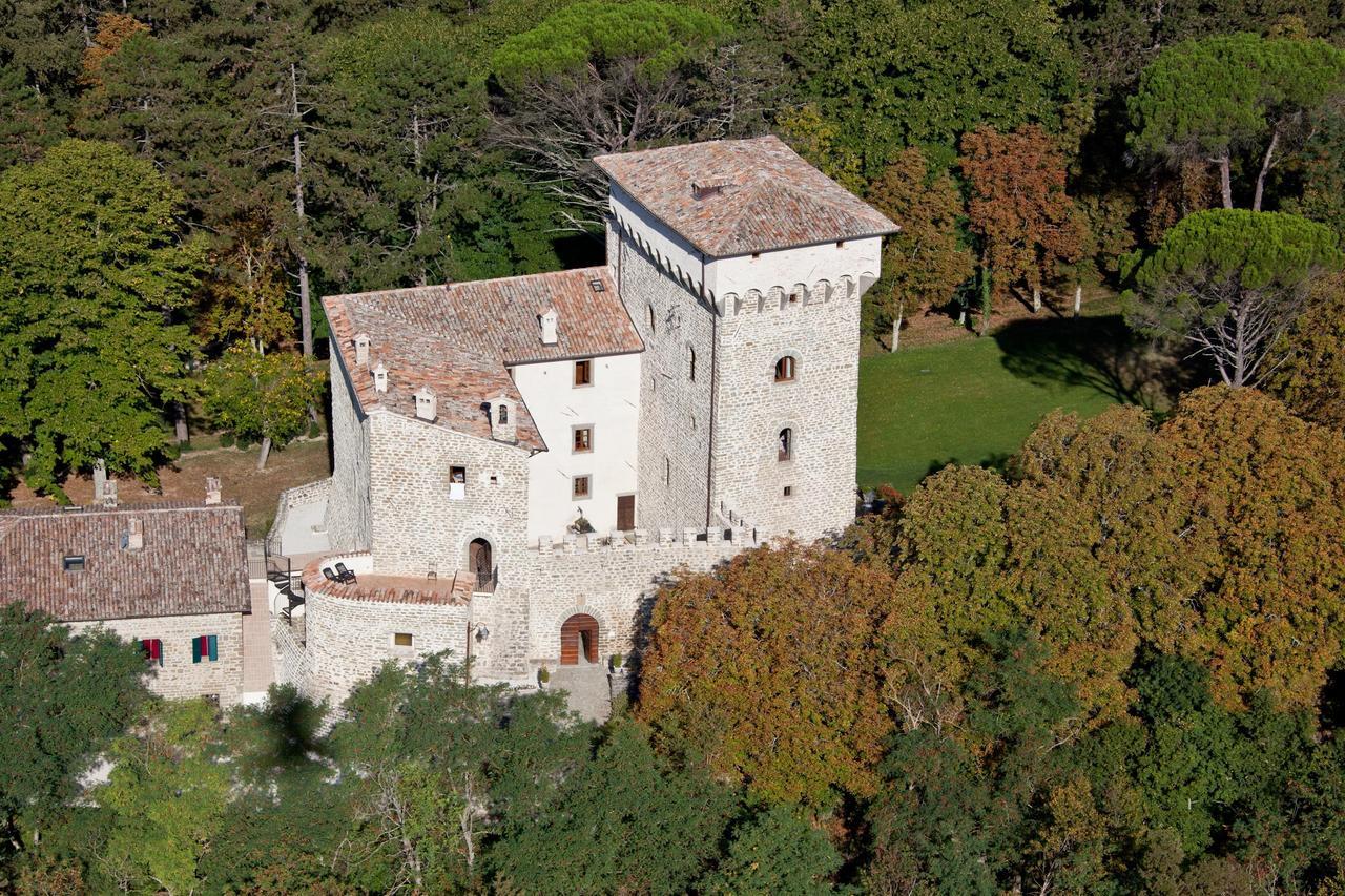 Castello Di Magrano Carbonesca Exterior photo